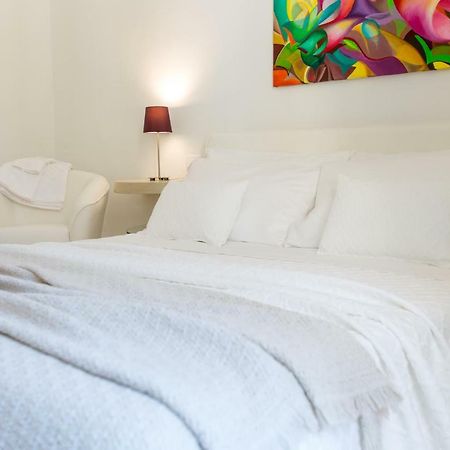 La Finestra Sul Convitto B&B Lecce Dış mekan fotoğraf