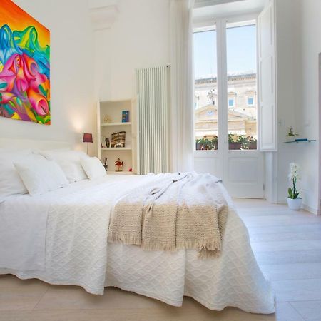 La Finestra Sul Convitto B&B Lecce Dış mekan fotoğraf