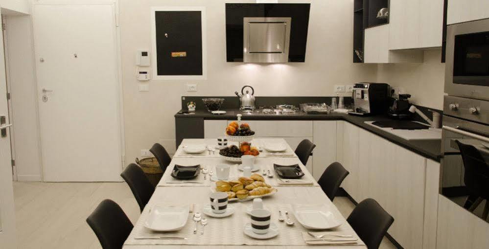 La Finestra Sul Convitto B&B Lecce Dış mekan fotoğraf