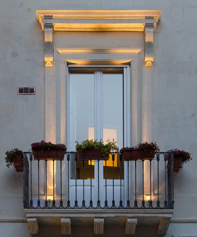 La Finestra Sul Convitto B&B Lecce Dış mekan fotoğraf