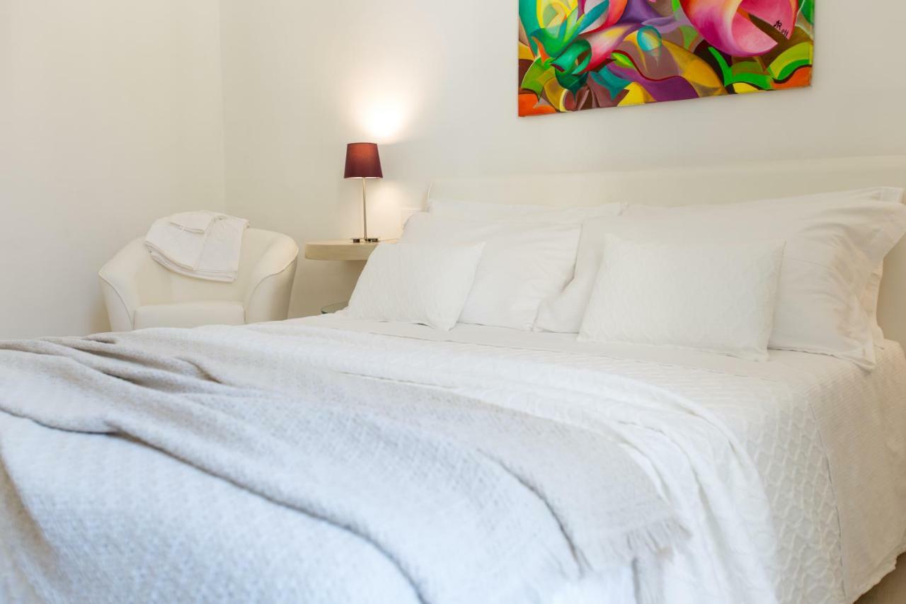 La Finestra Sul Convitto B&B Lecce Dış mekan fotoğraf